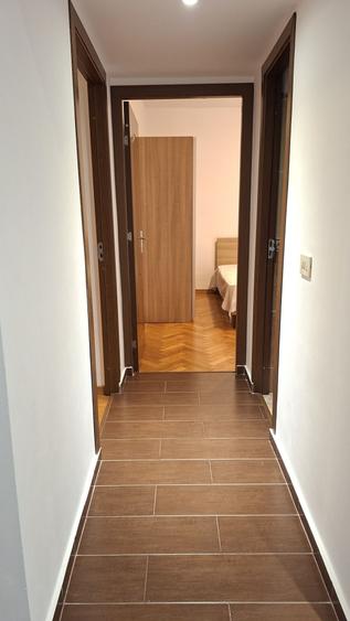 Apartament cu 3 camere decomandat în Drumul Carului