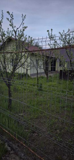 Casă cu 3 camere în Comana