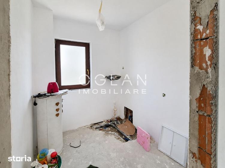 Casă cu 4 camere cu Teren 300 Mp în Central