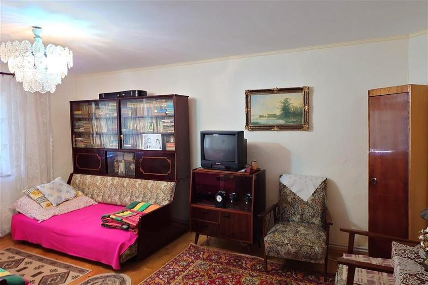 Casă individuală cu 3 camere cu Garaj în Luncoiu de Jos