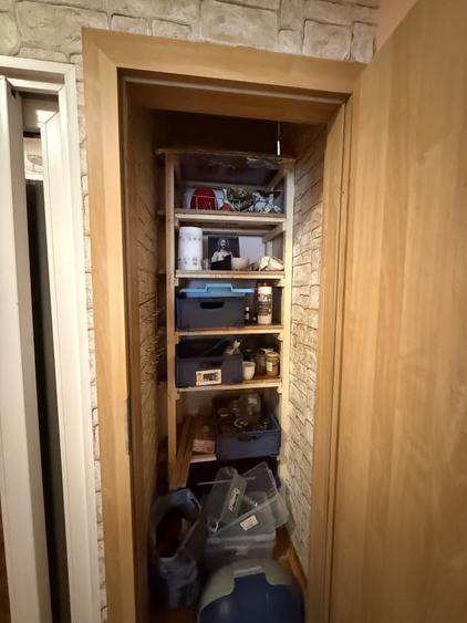 Apartament cu 3 camere decomandat, mobilat în Girocului