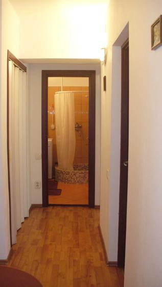 Apartament cu 2 camere decomandat în Astra