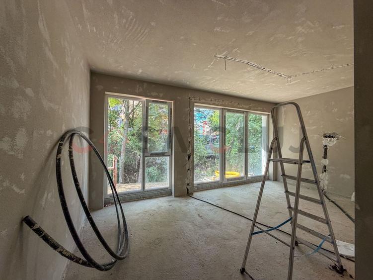 Duplex cu 4 camere cu Canalizare în Mănăștur
