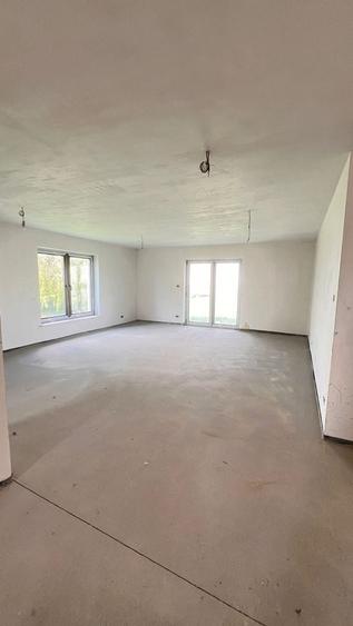 Casă cu 3 camere în Central