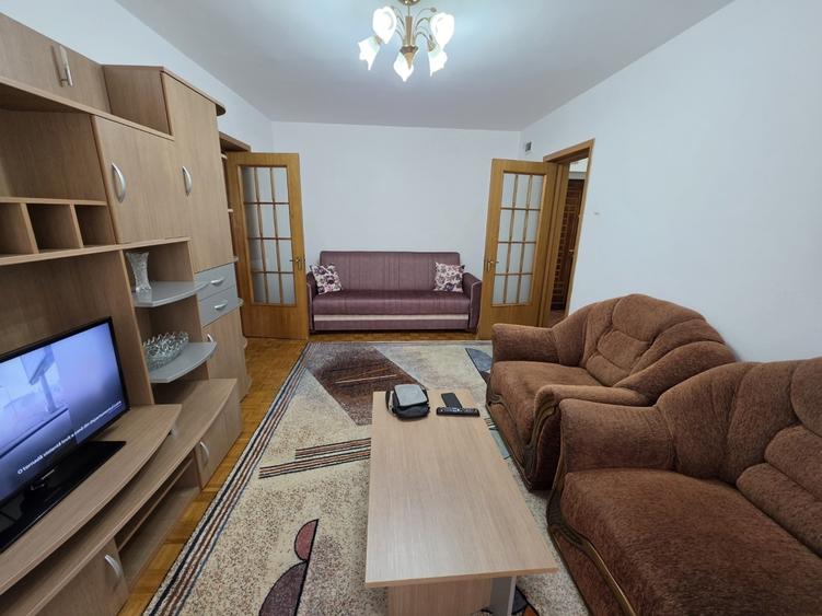 Apartament cu 2 camere semidecomandat în Câmpia Libertății