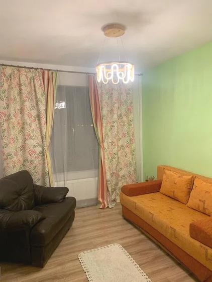 Apartament cu 3 camere decomandat, mobilat în Sisești