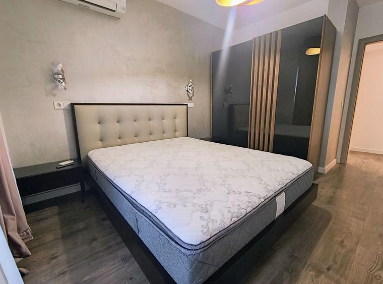 Apartament cu 3 camere semidecomandat, mobilat în Aviației