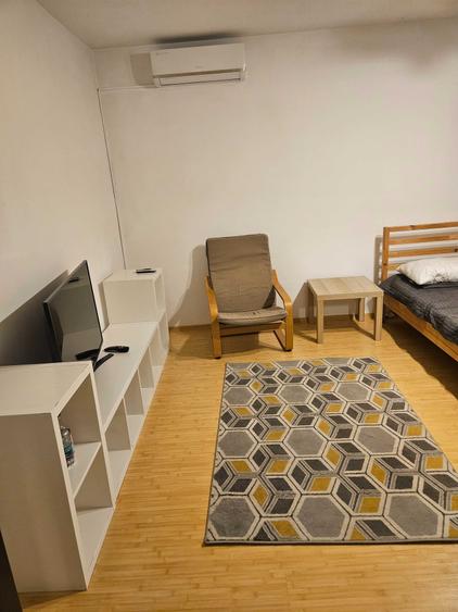 Garsonieră decomandată în Brâncoveanu