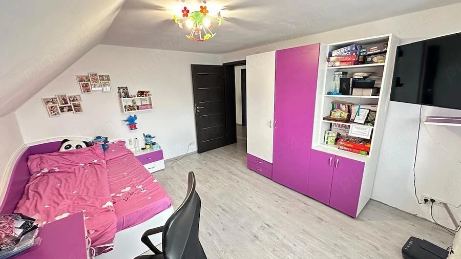 Casă cu 5 camere cu Teren 607 Mp în Chișoda