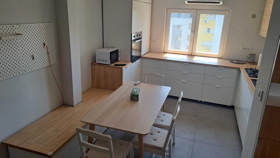 Apartament cu 2 camere decomandat în Sebastian