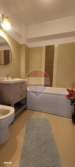Apartament cu 3 camere decomandat în Tătărași