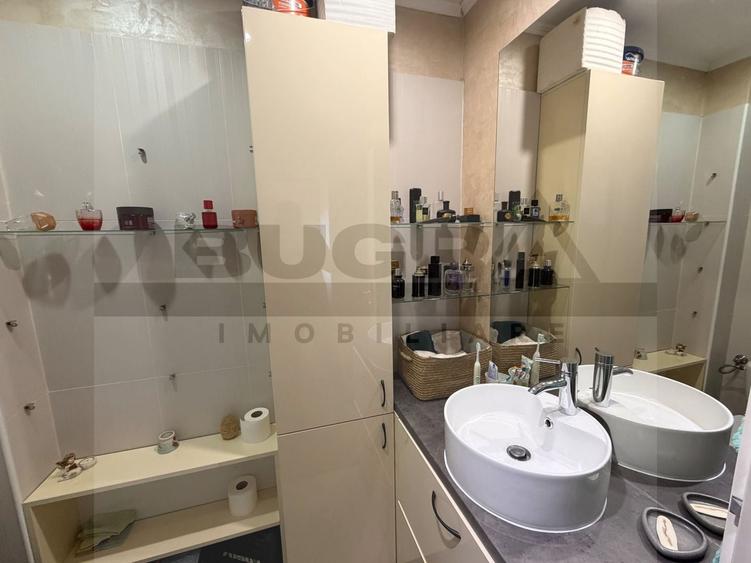 Apartament cu 3 camere decomandat în Europa