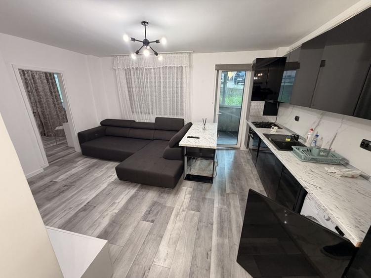 Apartament cu 2 camere decomandat în Florești