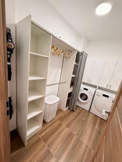 Apartament cu 3 camere decomandat în Florești