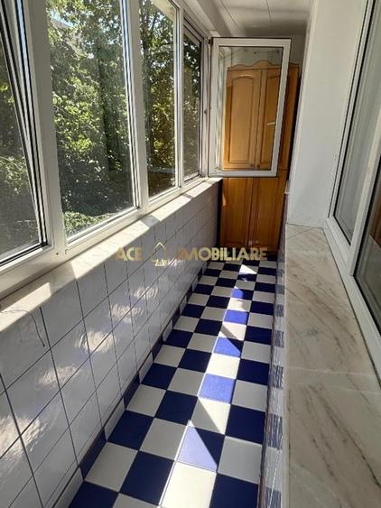 Apartament cu 3 camere decomandat, mobilat în Drumul Taberei