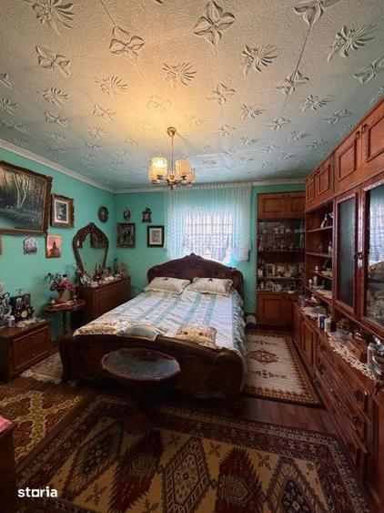 Casă cu 5 camere cu Teren 130 Mp în Lascăr Catargiu