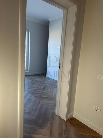 Duplex cu 4 camere cu Canalizare în Dumbrăvița
