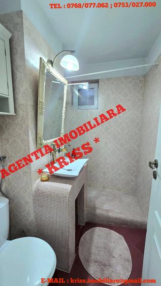 Apartament cu 2 camere semidecomandat în Craiovei