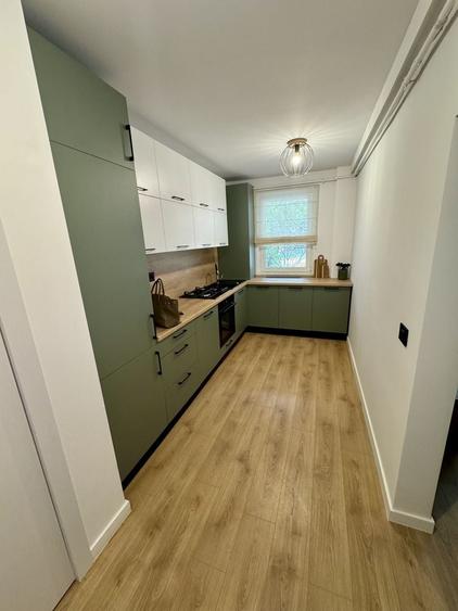 Apartament cu 2 camere semidecomandat, mobilat în Ultracentral