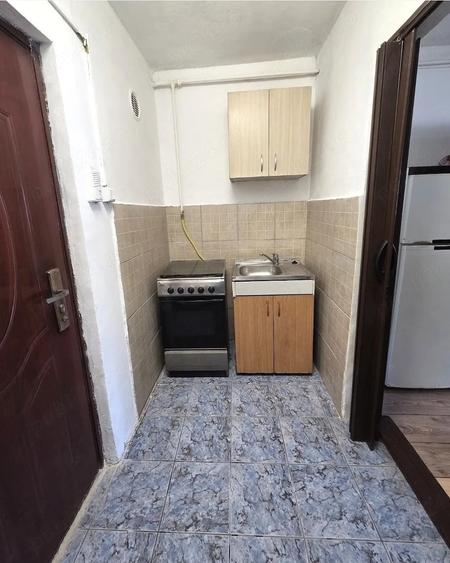 Garsonieră decomandată în Iosefin