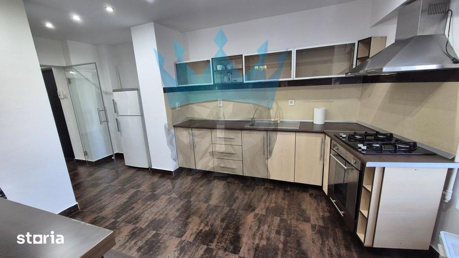 Apartament cu 4 camere în Centrul Civic