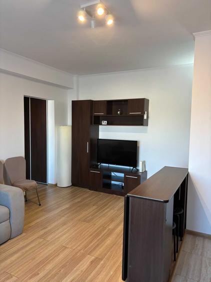 Apartament cu 2 camere semidecomandat în Nord