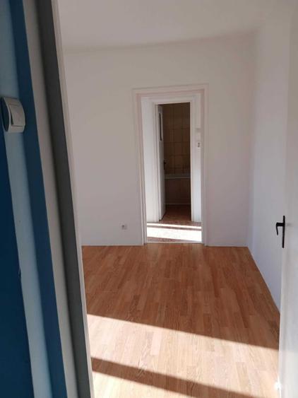 Apartament cu 2 camere semidecomandat în Sălaj