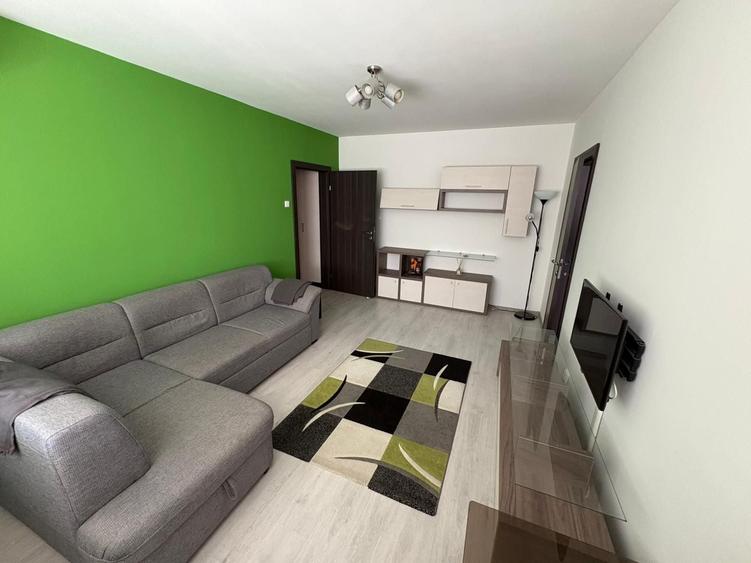 Apartament cu 2 camere decomandat în Militari