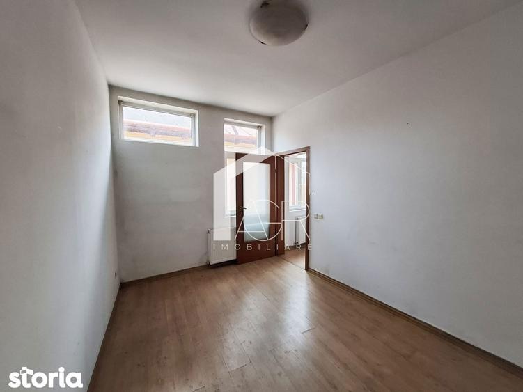 Casă cu 4 camere cu Teren 234 Mp în Transilvaniei