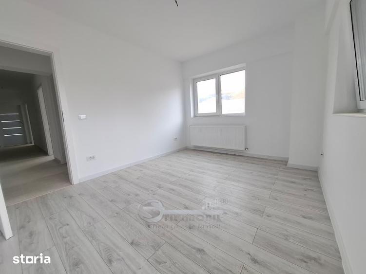 Apartament cu 3 camere decomandat în Galata