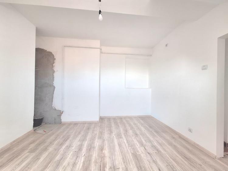 Apartament cu 2 camere semidecomandat în Polonă