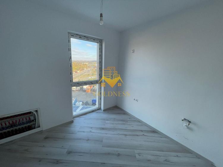 Apartament cu 3 camere decomandat în Între Lacuri