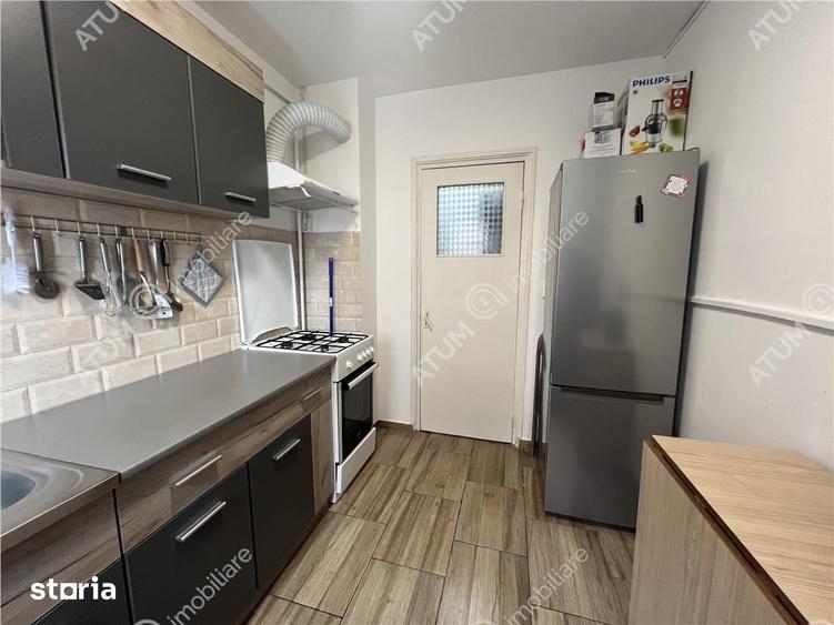 Apartament cu 3 camere, mobilat în Mihai Viteazul