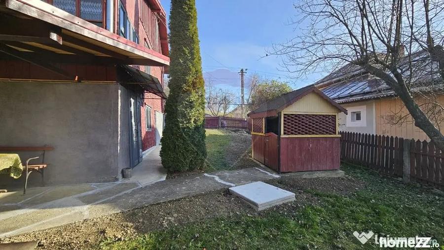 Casă cu 3 camere cu Teren 900 Mp în Cacica