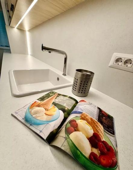 Apartament cu 2 camere decomandat, mobilat în Drumul Taberei