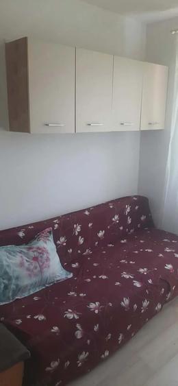 Garsonieră decomandată în Podul de Piatră