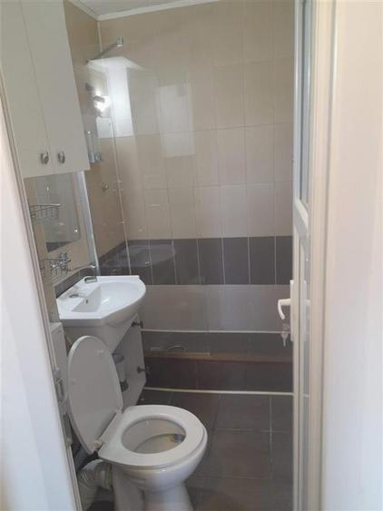 Apartament cu 2 camere nedecomandat în Podu Roș