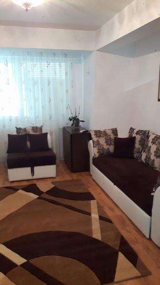 Apartament cu 2 camere semidecomandat în Mihai Bravu