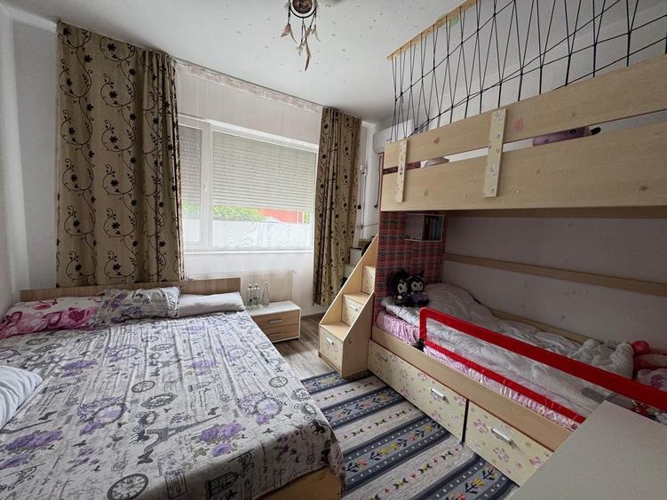 Apartament cu 2 camere decomandat, mobilat în Sălaj