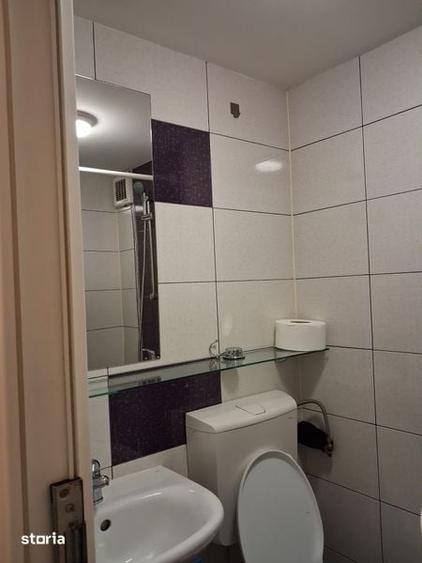 Garsonieră în Titan