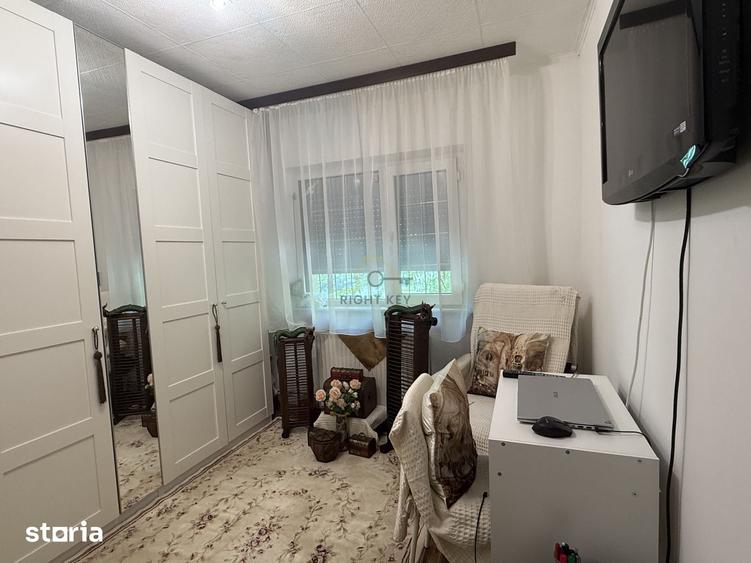Apartament cu 4 camere decomandat în Central
