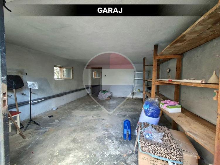 Casă individuală cu 7 camere cu Teren 515 Mp în Valea Roșie