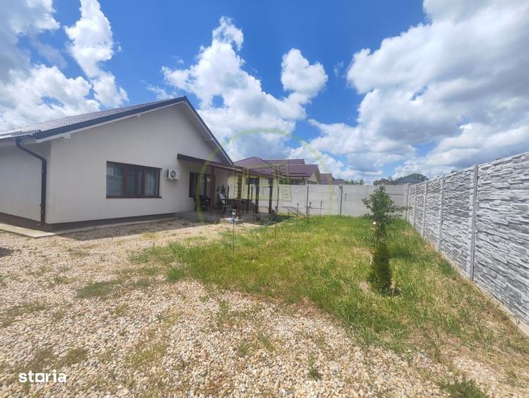 Casă cu 3 camere cu Teren 467 Mp în Cârcea