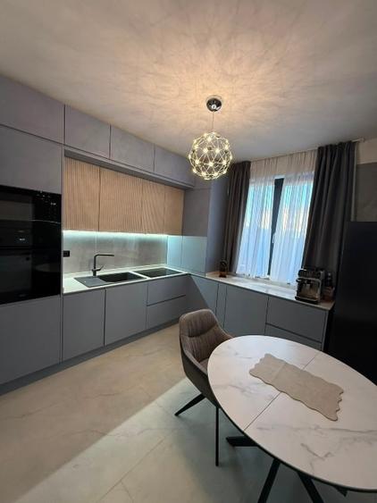 Duplex cu 4 camere cu Teren 160 Mp în Fundeni