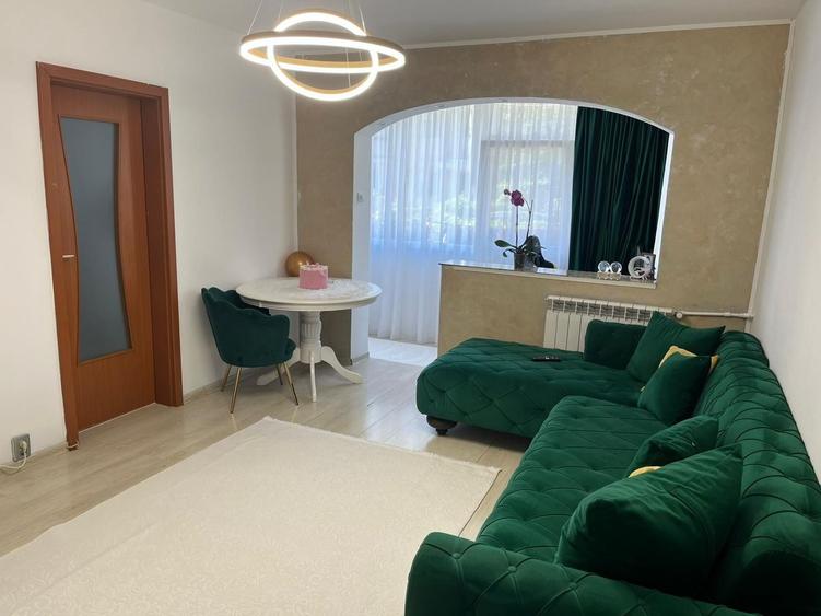 Apartament cu 2 camere semidecomandat, mobilat în Km 4-5