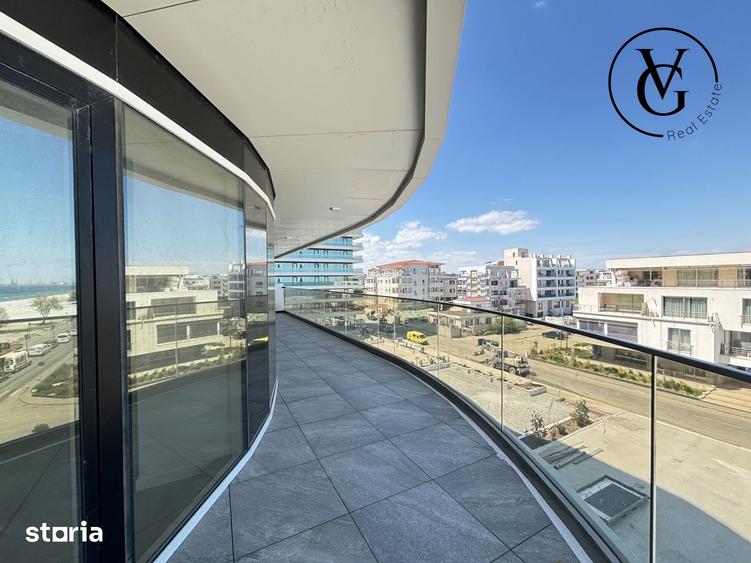 Apartament cu 3 camere semidecomandat în Nord