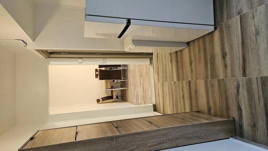 Apartament cu 3 camere semidecomandat în Circumvalațiunii