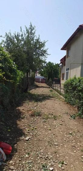 Teren de 440 mp, în Bereasca