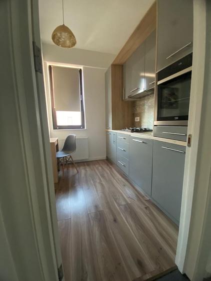 Apartament cu 2 camere decomandat în Ipotești