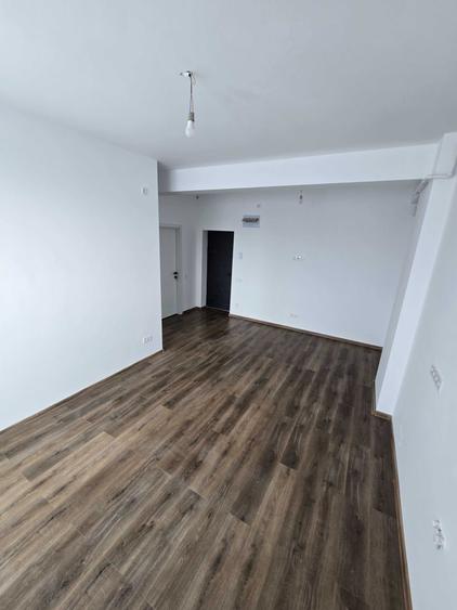Apartament cu 2 camere semidecomandat în Vasile Alecsandri